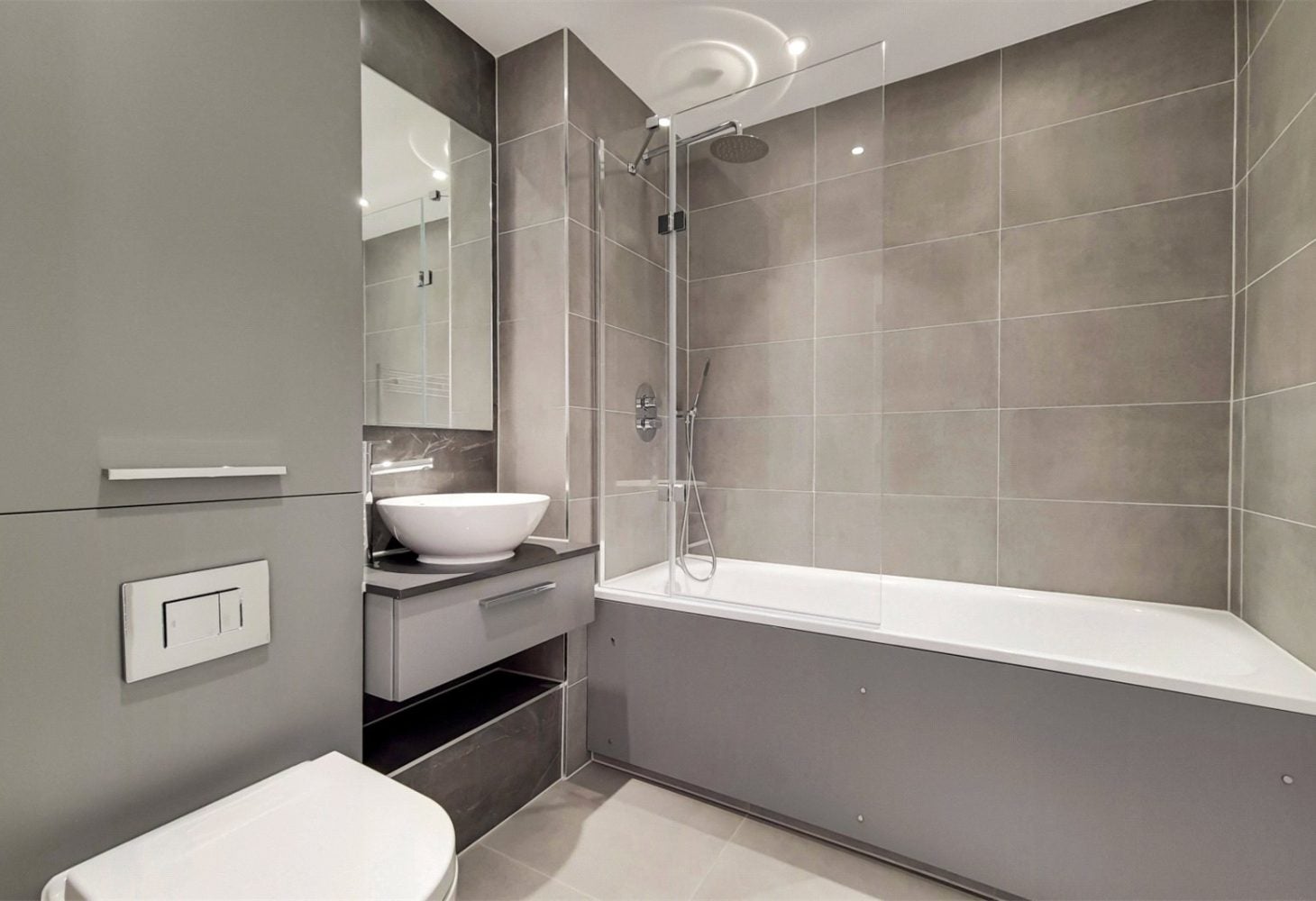 Flat Atlantis Avenue in Greater London