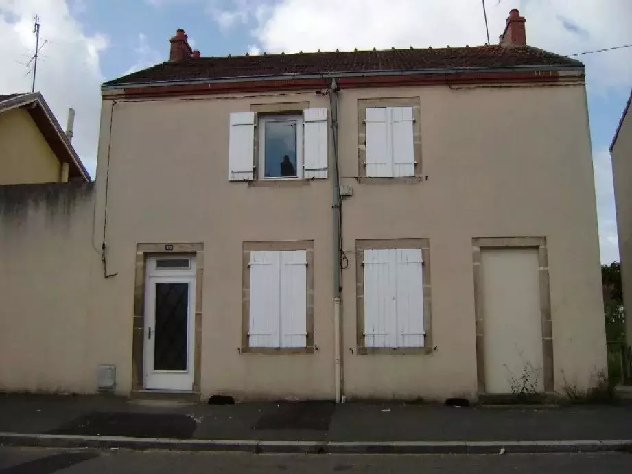 Flat Rue Carnot in Montceau-les-Mines