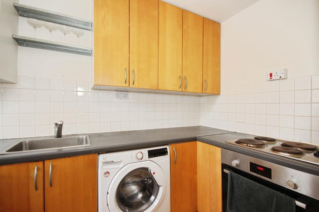 Flat Regent Street in Royal Leamington Spa