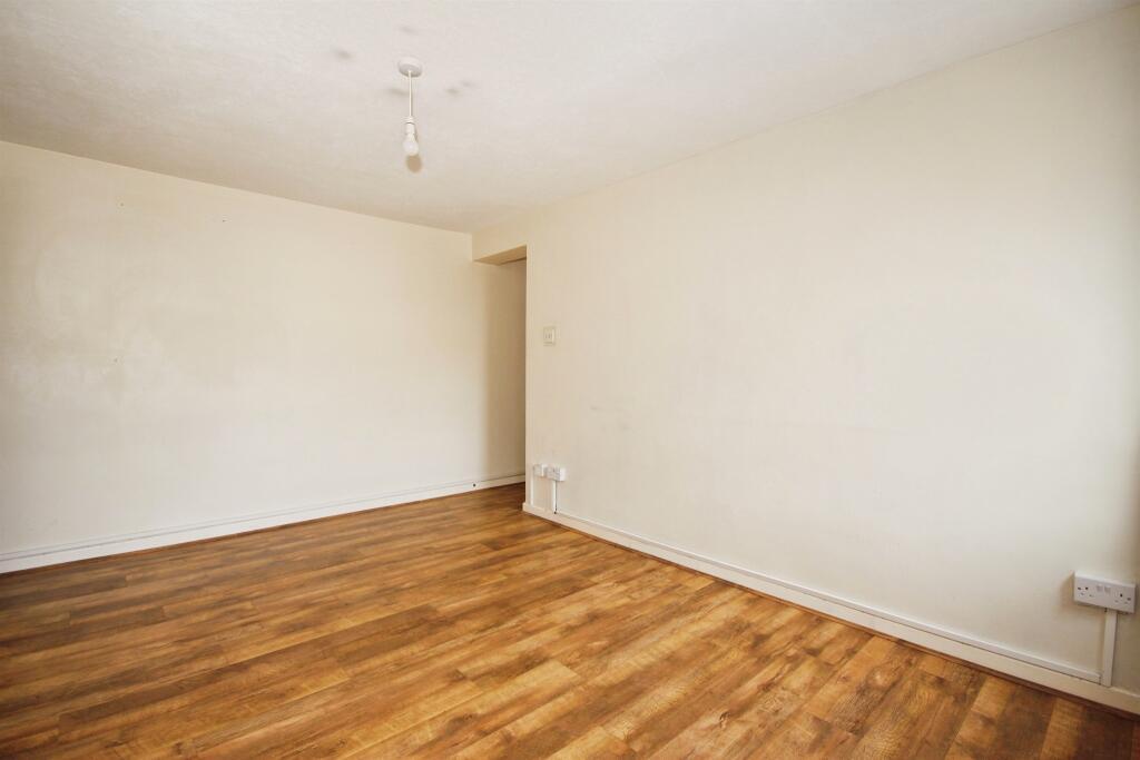 Flat Regent Street in Royal Leamington Spa