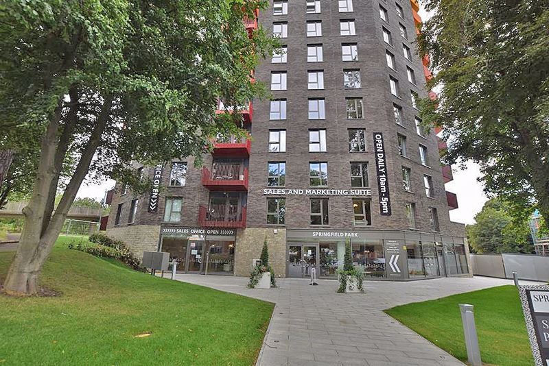 Flat St Francis Close in Maidstone