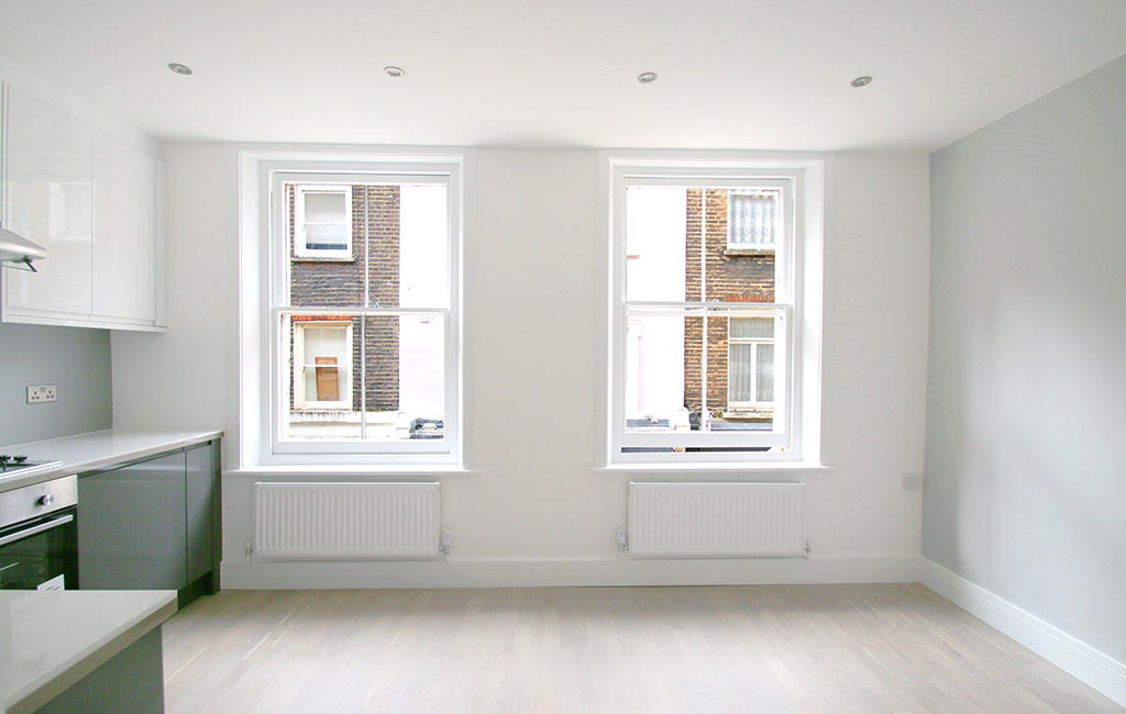 Flat Charlotte Place in Greater London
