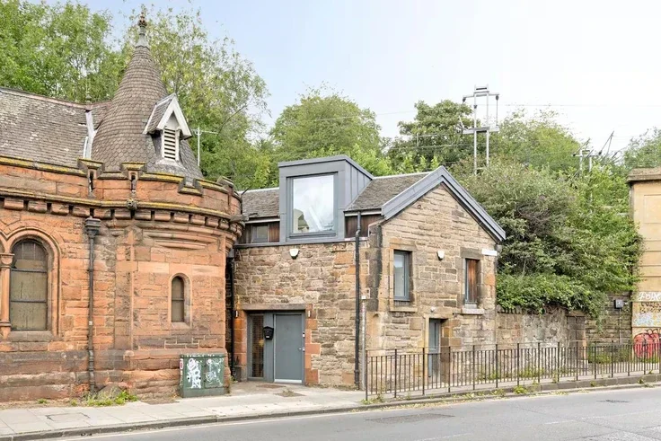 House Abbeyhill in City of Edinburgh