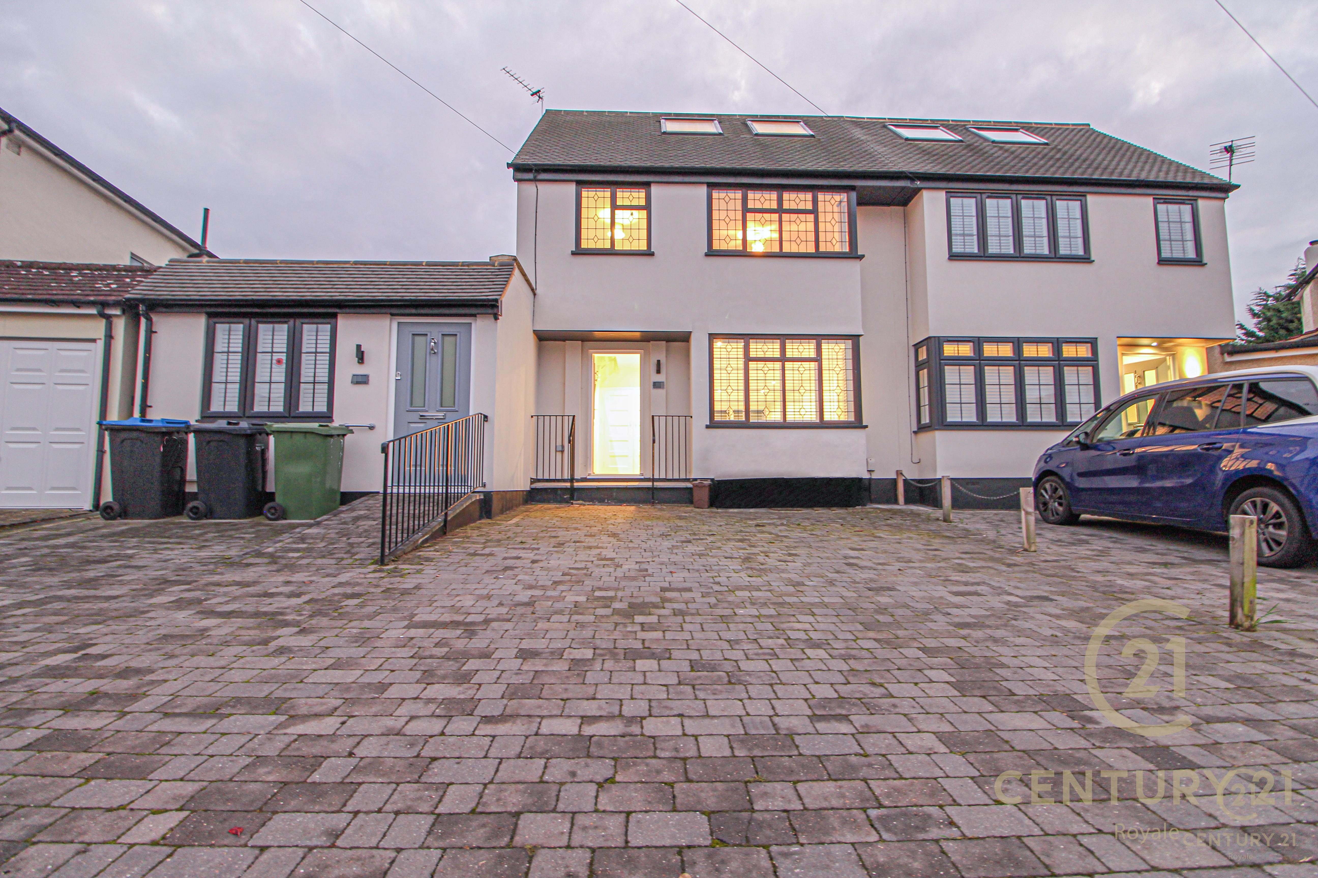 House Rhodrons Avenue in Greater London