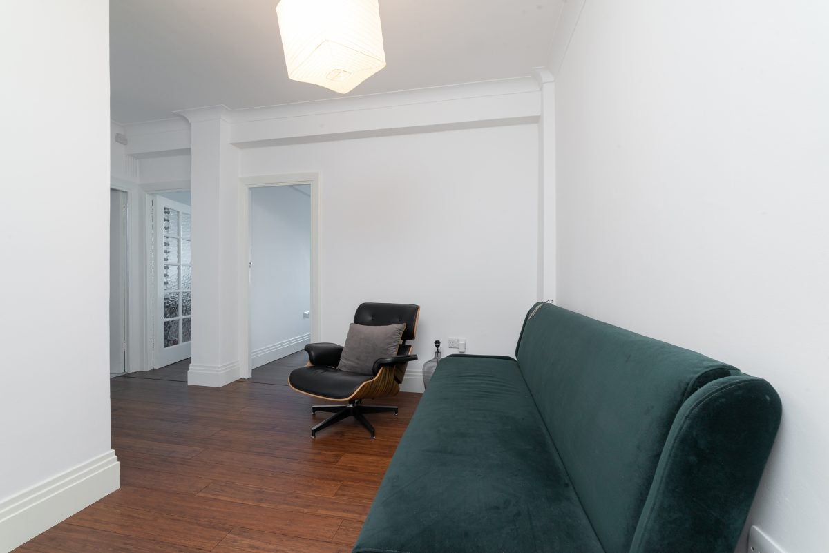 Flat Eton College Road in Greater London