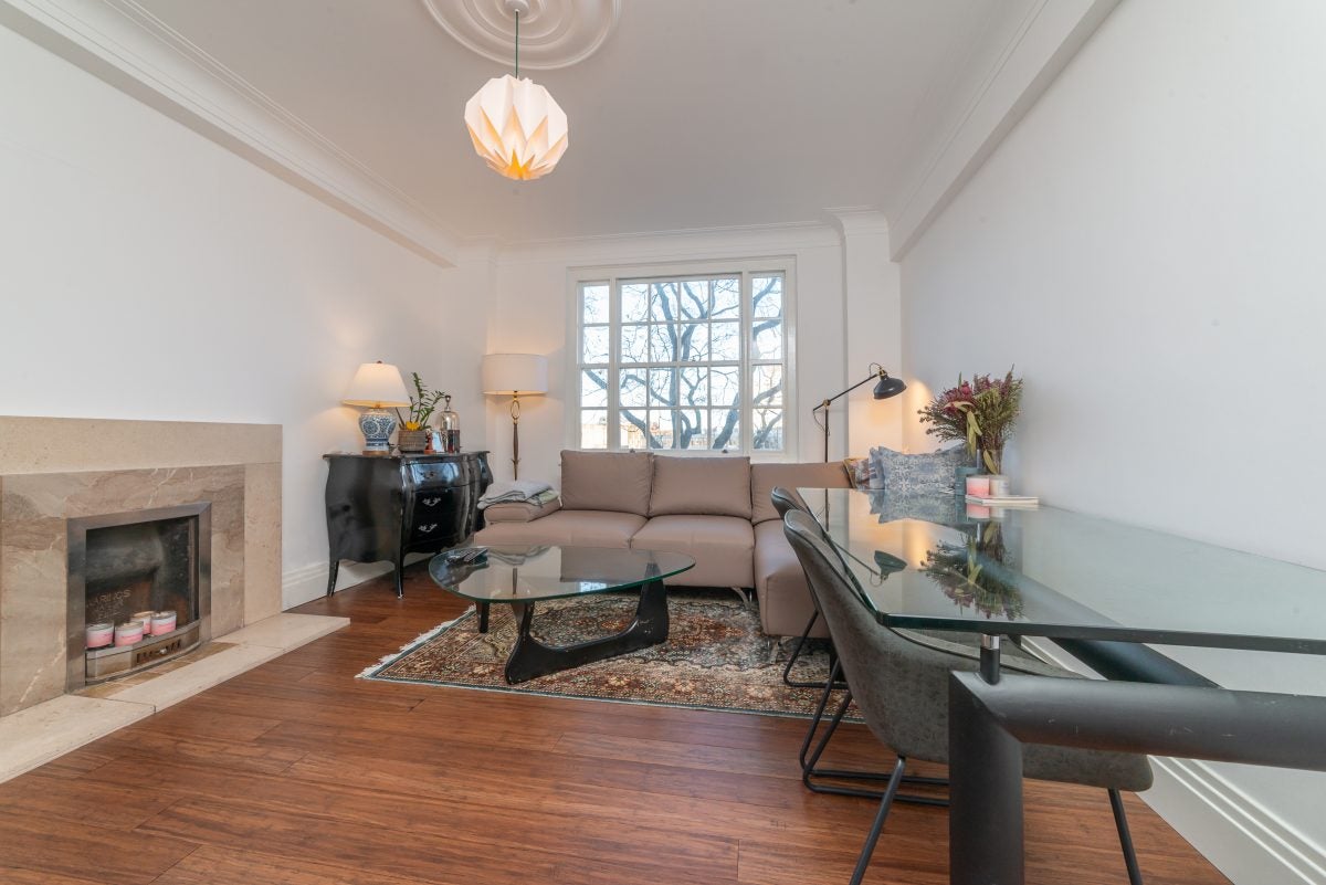 Flat Eton College Road in Greater London