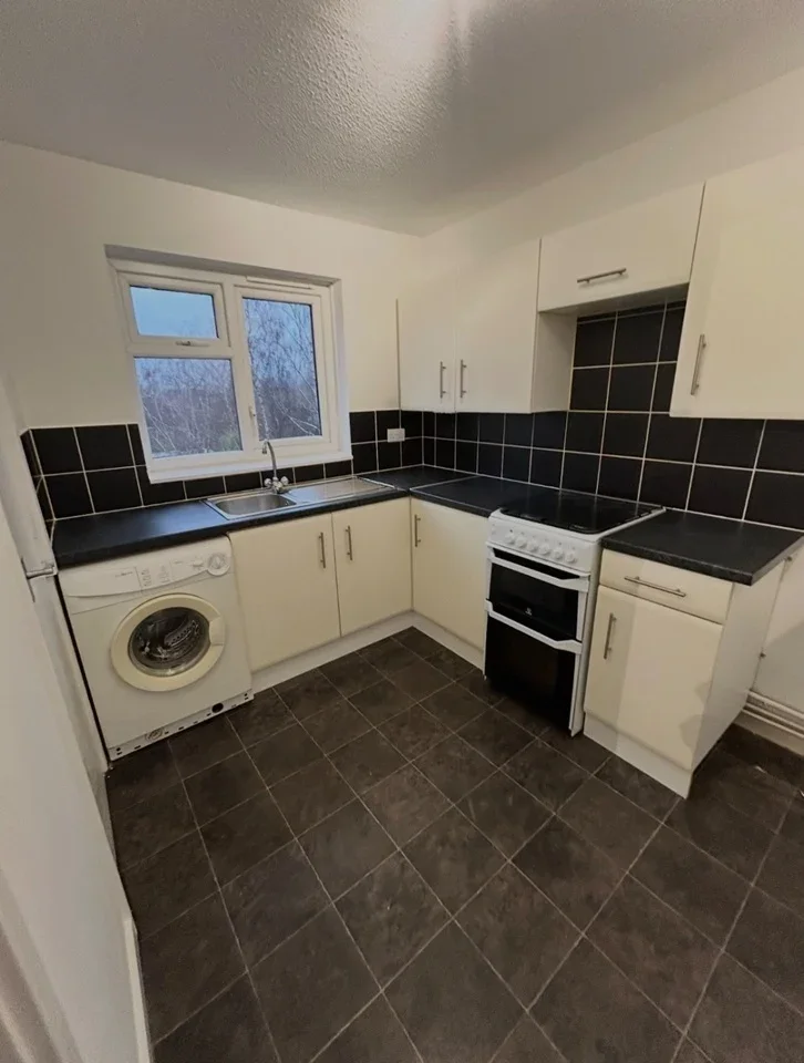 Flat Grantwood Close in Reigate and Banstead