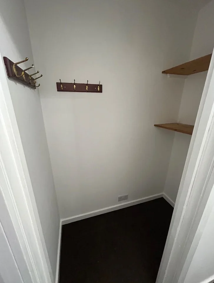 Flat Grantwood Close in Reigate and Banstead