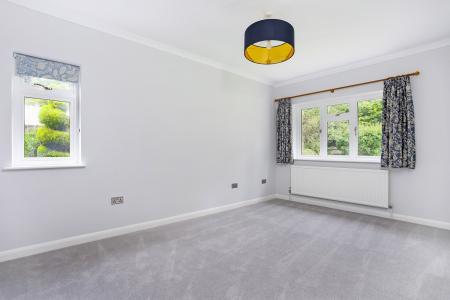 Flat Mayfield in Waverley