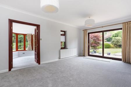 Flat Mayfield in Waverley