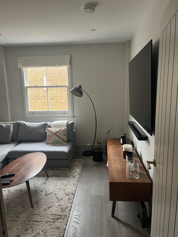 Room Oaklands Grove in Greater London