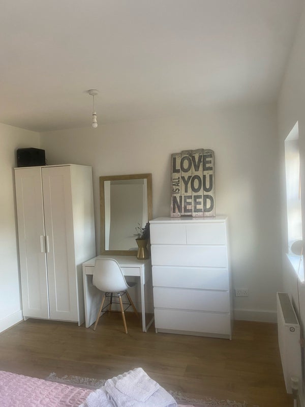 Room Haverfield Road in Greater London