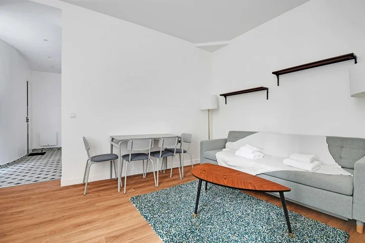 Flat Rue Championnet in Paris