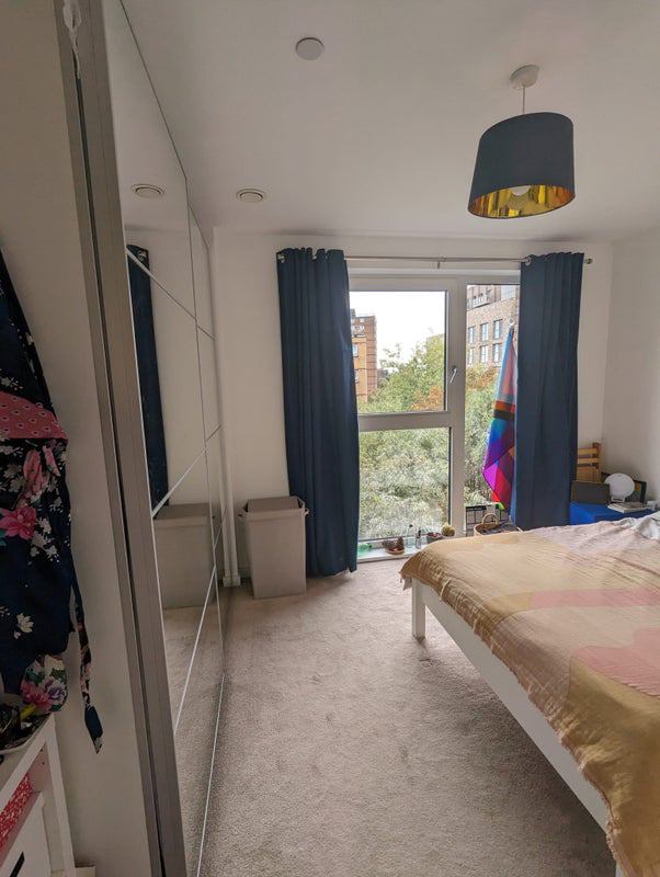 Room Ironworks Way in Greater London