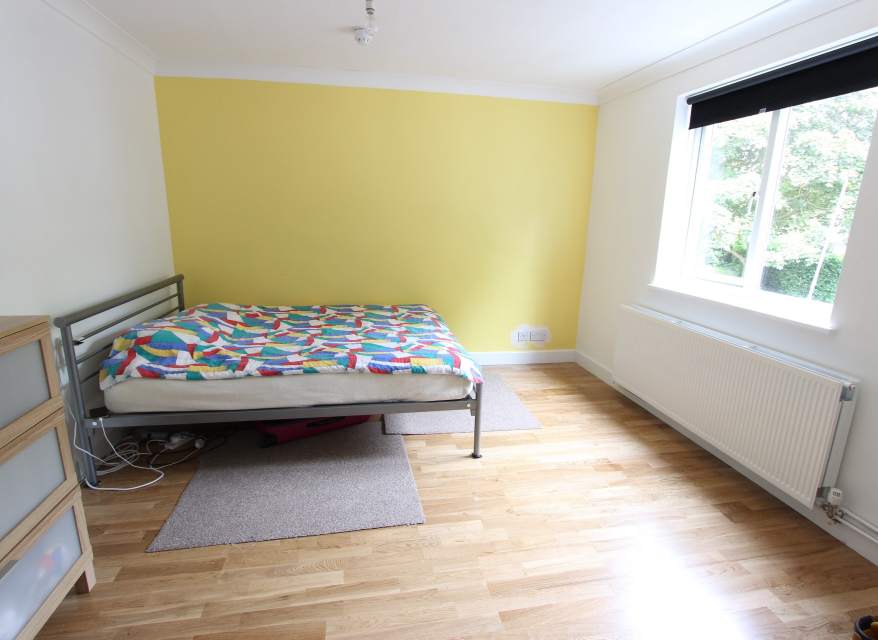 Flat Goldings Crescent in Welwyn Hatfield