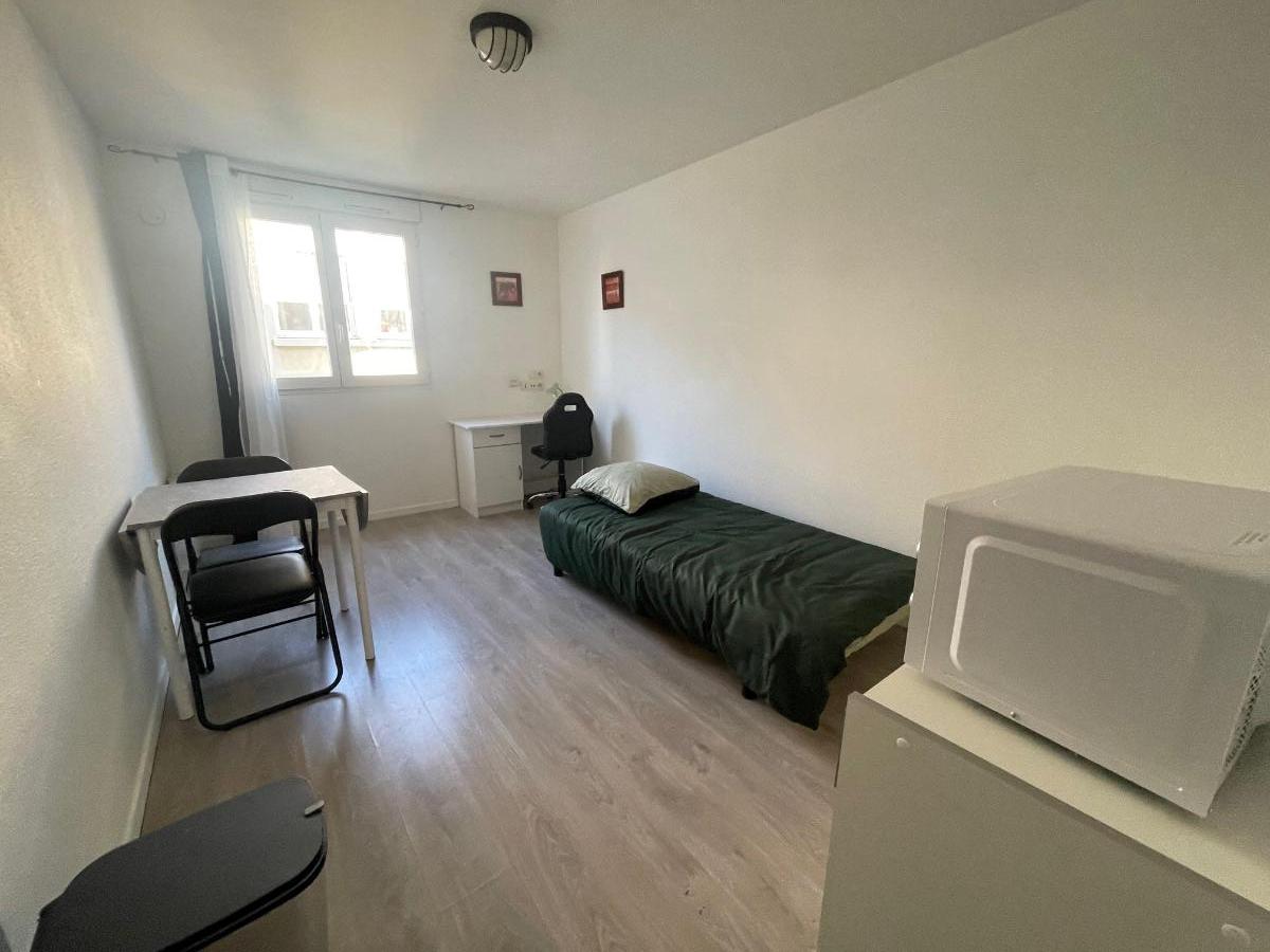 Flat Rue Pierre Barneron in Valence
