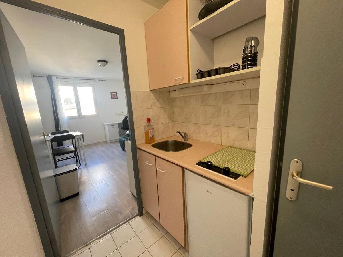 Flat Rue Pierre Barneron in Valence