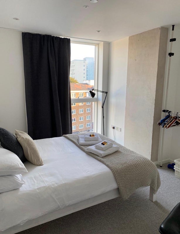 Flat Daley Street in Greater London