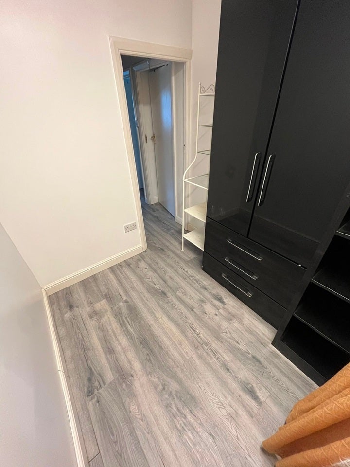 Room Hydeside Gardens in Greater London