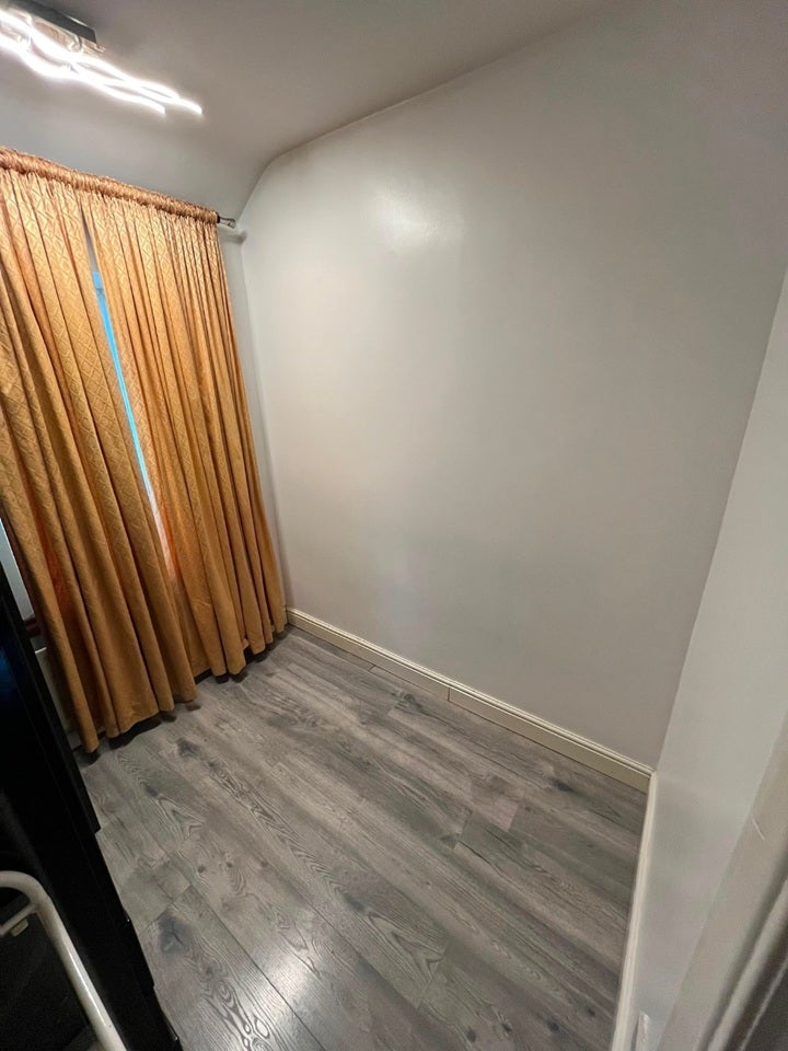 Room Hydeside Gardens in Greater London