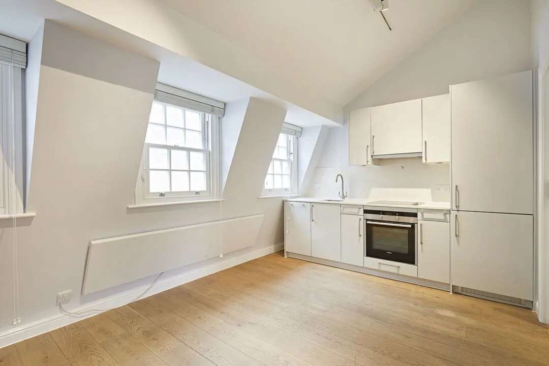 Flat Rupert Street in City of Westminster