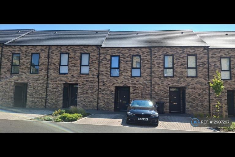 House Griffiths Close in Birmingham