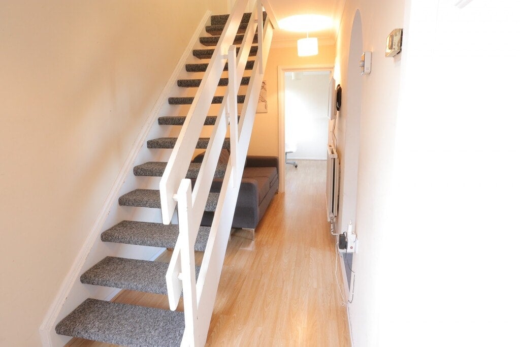 Room Gernon Road in Greater London