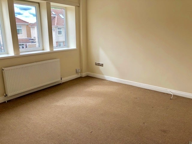 Flat Frome Valley Road in Bristol