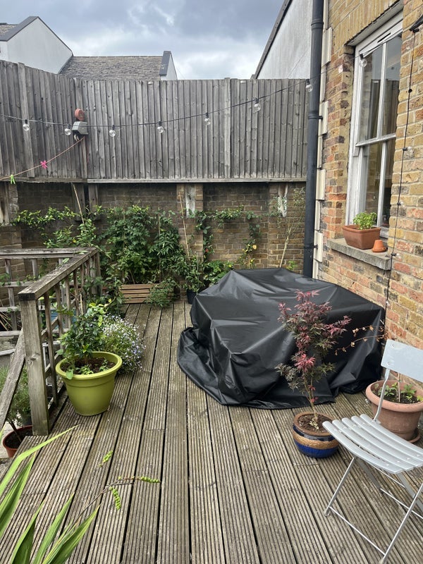 Room Fyfield Road in Greater London