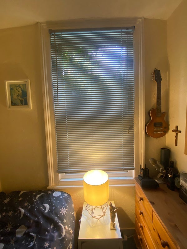 Room Newport Road in Greater London