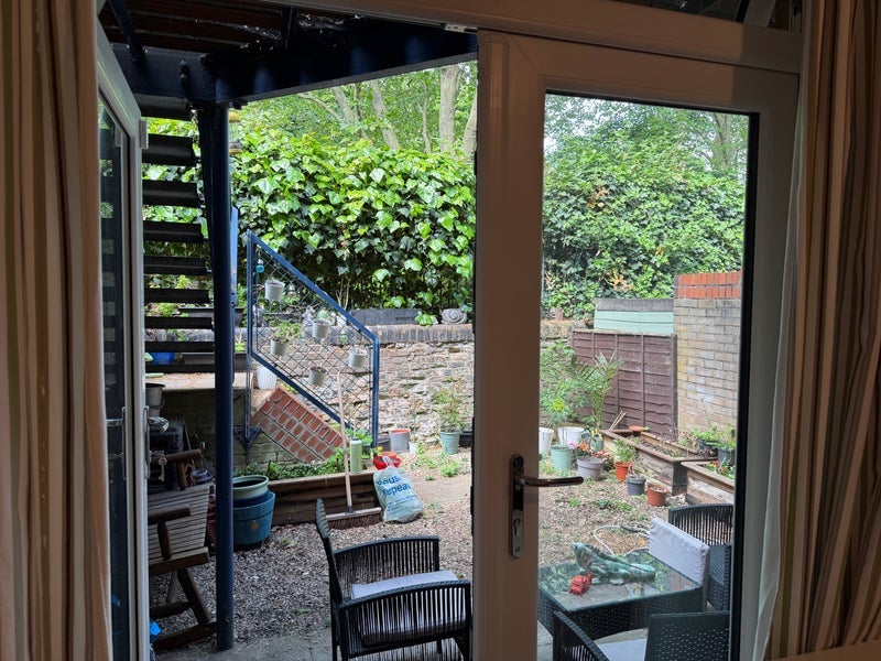 Room Holyoake Court in Greater London
