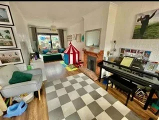 House Dorothy Evans Close in Greater London