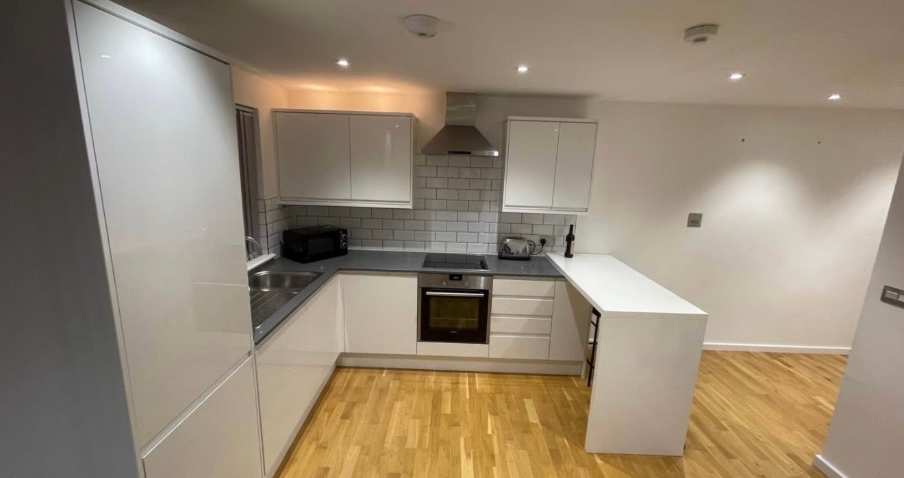 Flat Ferrers Close in Slough