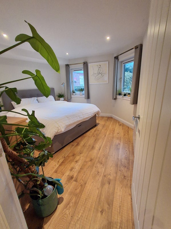 Flat Windsor Place in City of Edinburgh