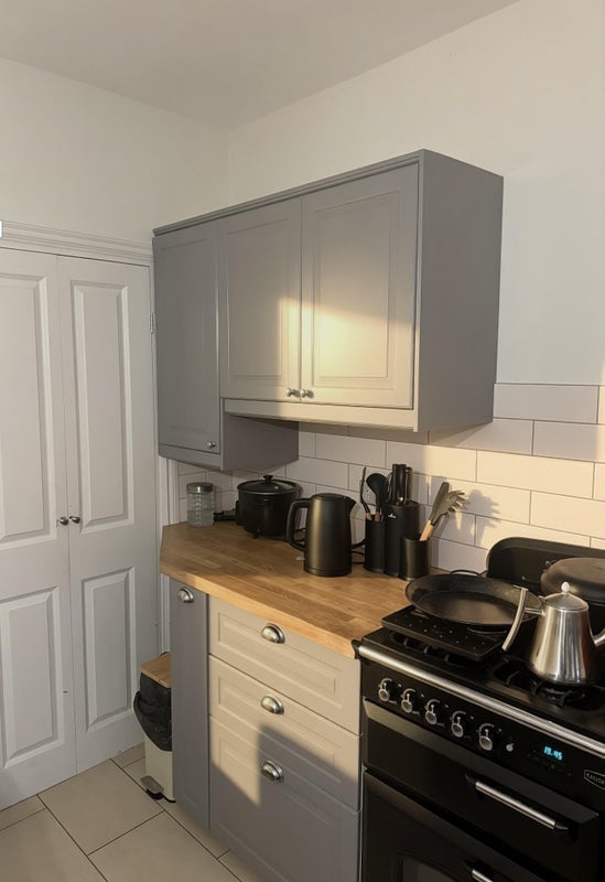 Room Stanhope Road in Sheffield
