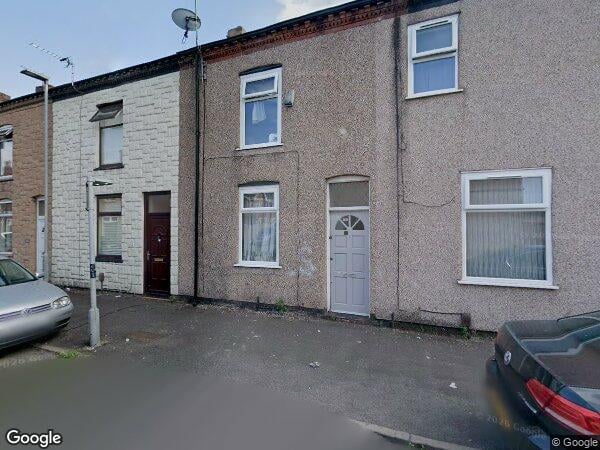 House Irvine Street in Leigh