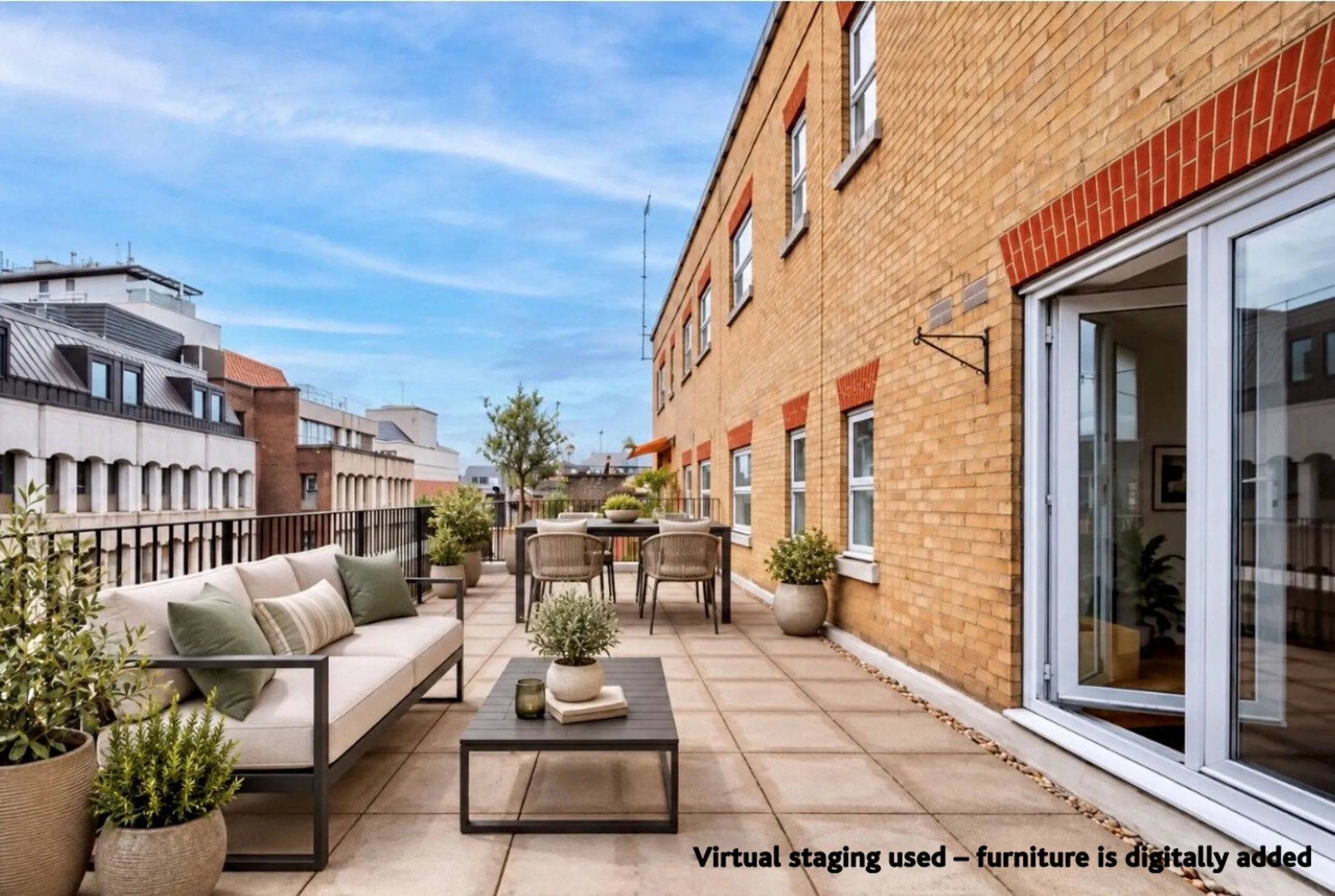 Flat Newton Street in Greater London