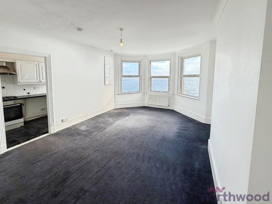 Flat Marine Parade East in Clacton-on-Sea
