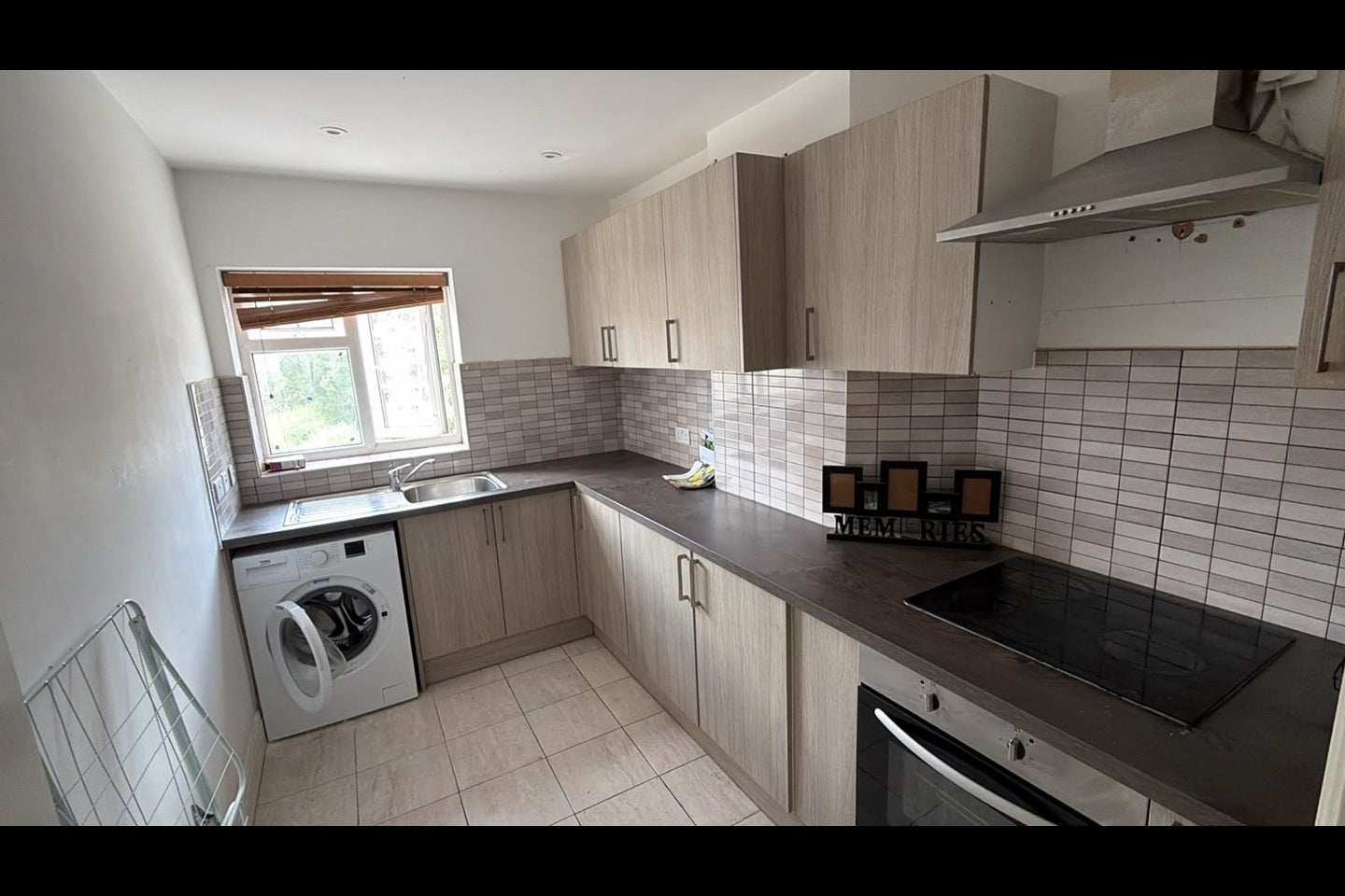 Flat Burnt Ash Lane in Greater London