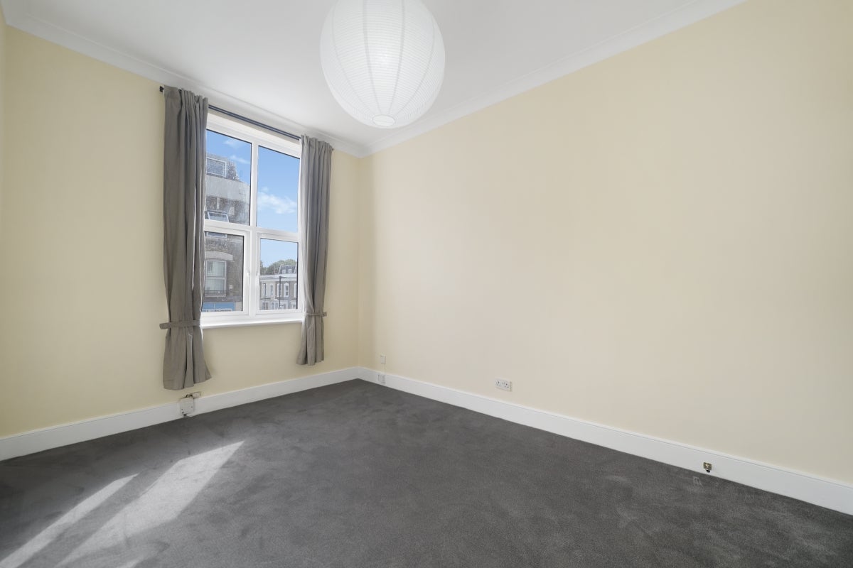 Flat Hornsey Road in Greater London