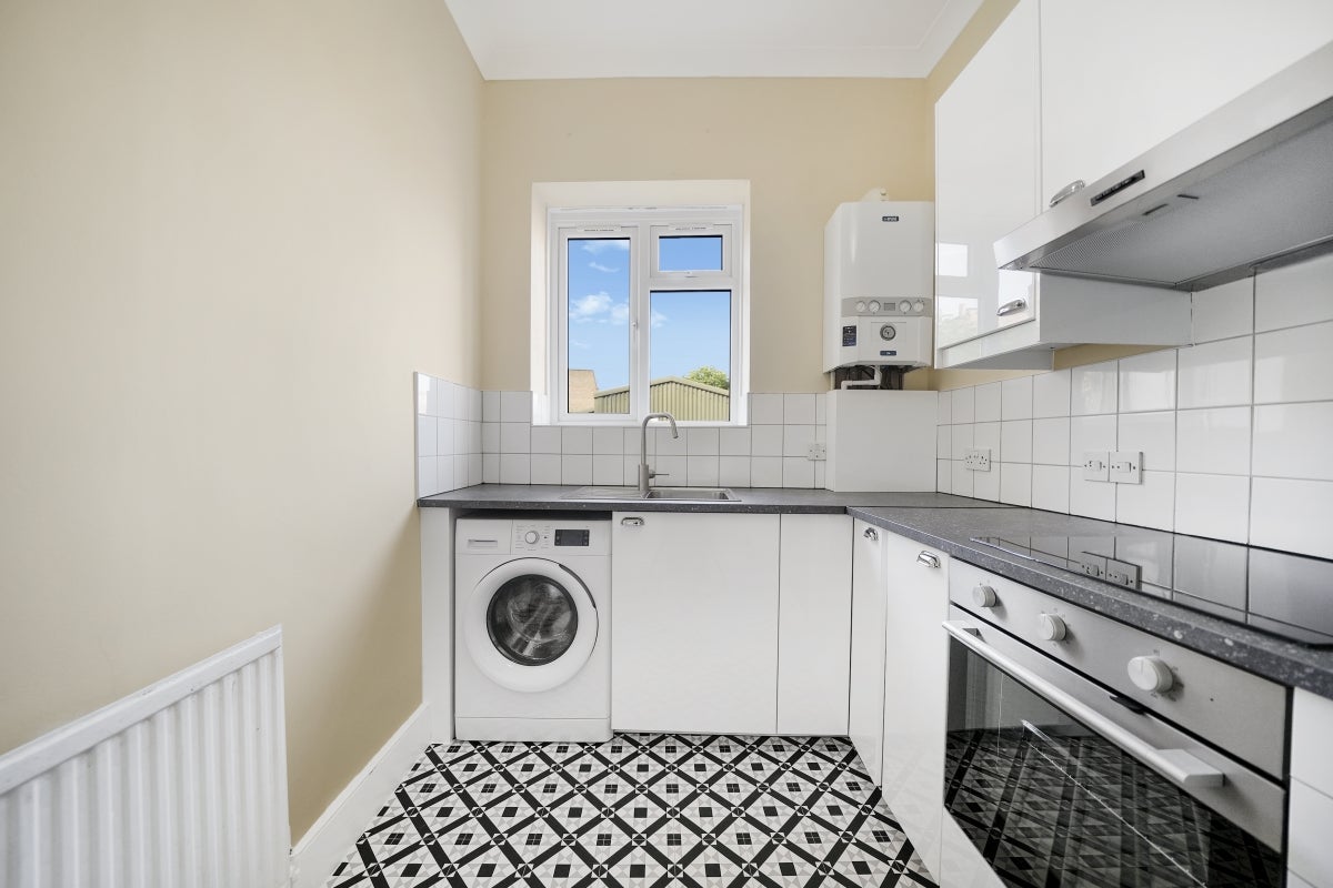 Flat Hornsey Road in Greater London