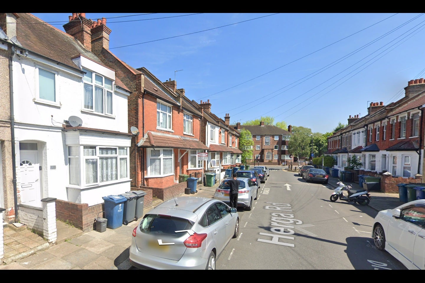 Flat Herga Road in Greater London