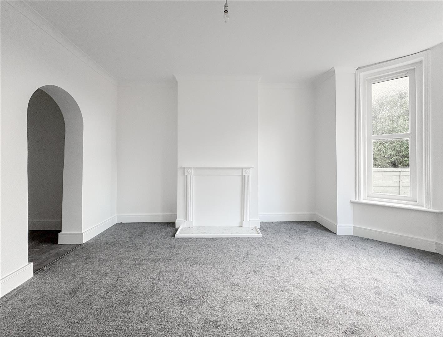 Flat Quarry Crescent in St Leonards