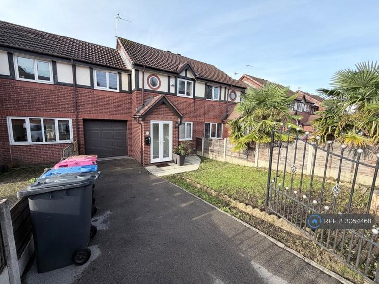 House Townsend Road in Salford