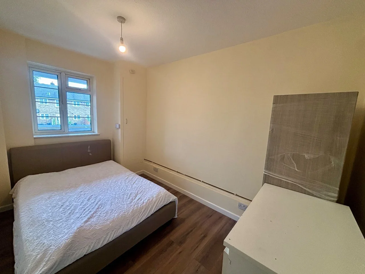 Flat Chalcot Mews in Greater London