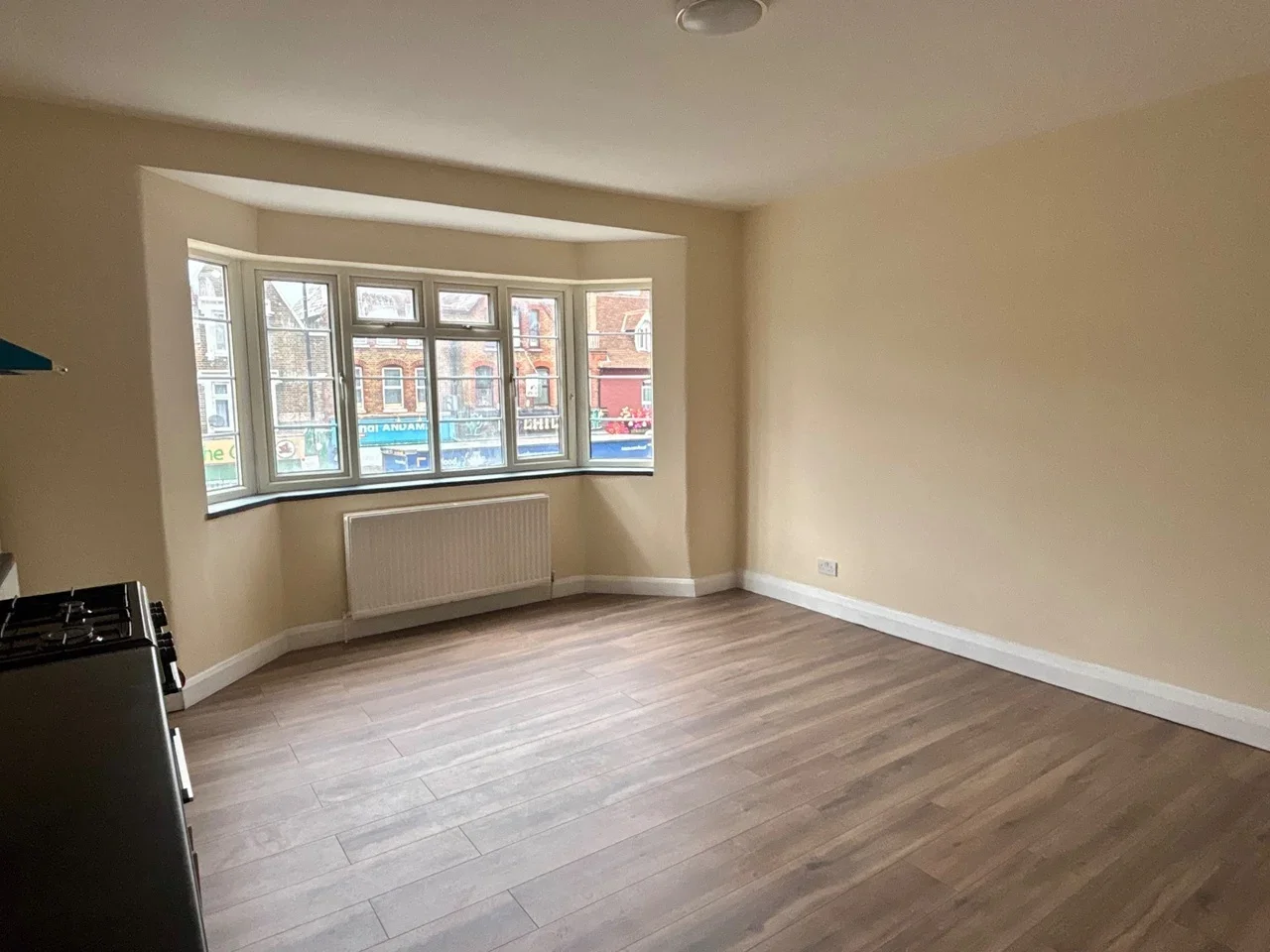 Flat Chalcot Mews in Greater London