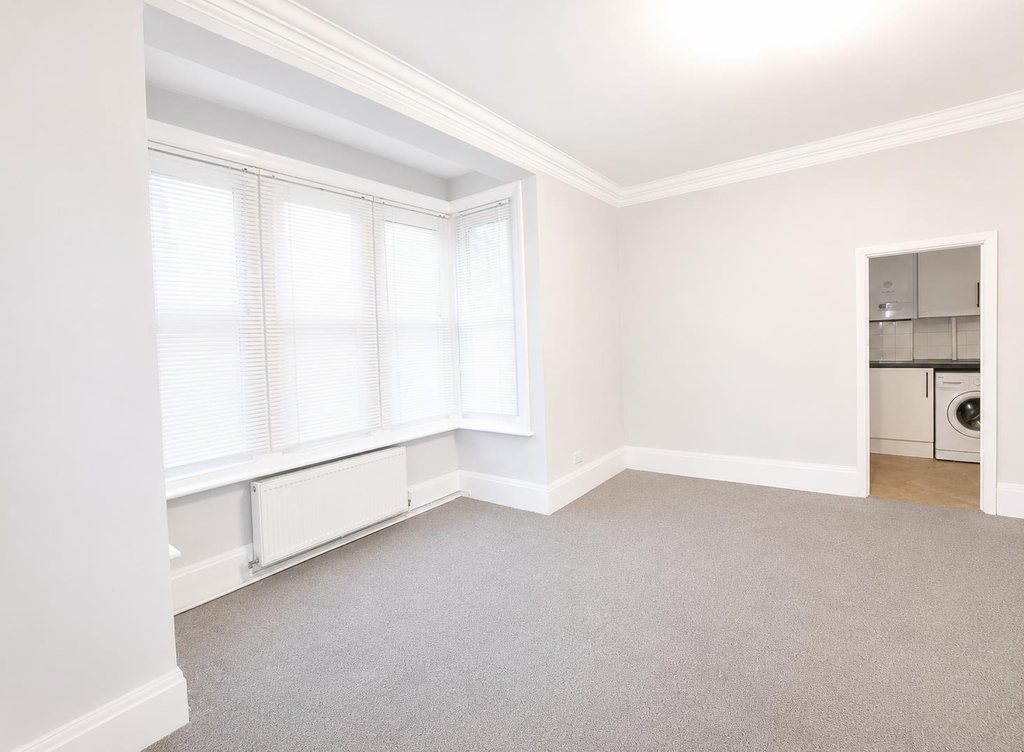 Flat Broadwater Road in Worthing