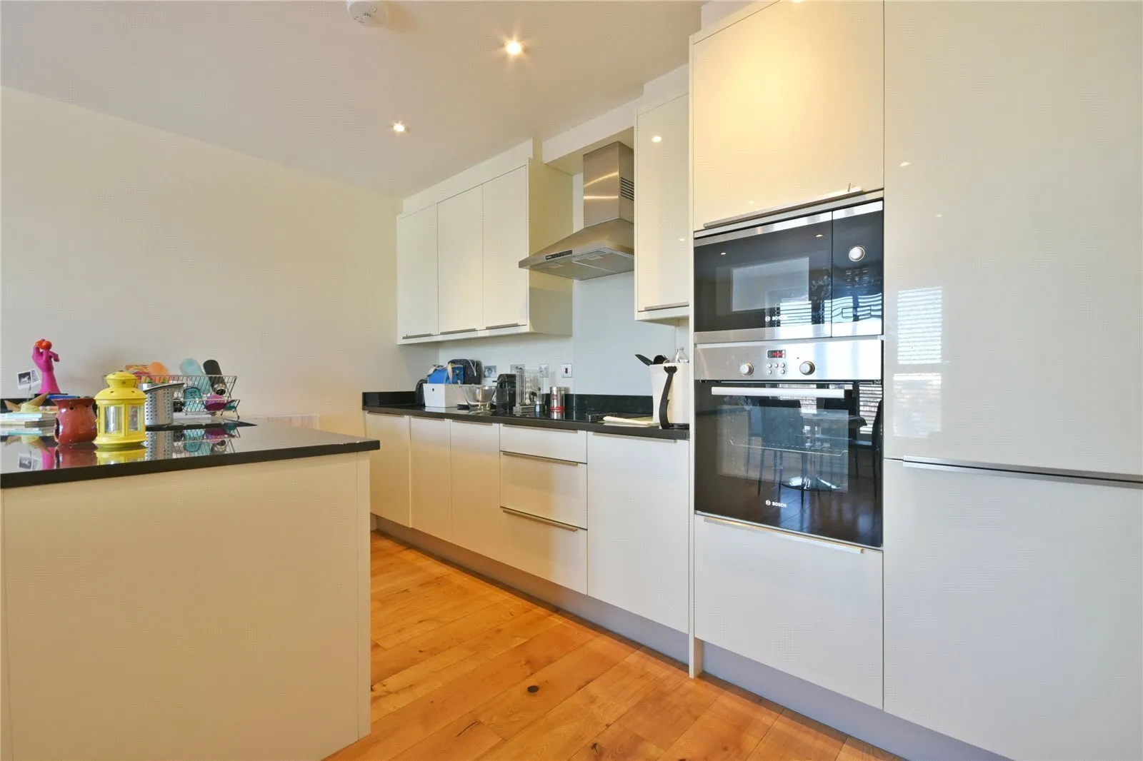 Flat High Road in Greater London