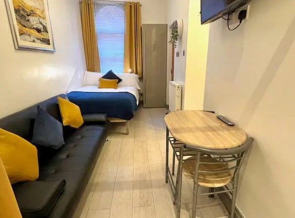 Flat Ardwick Green South in Manchester