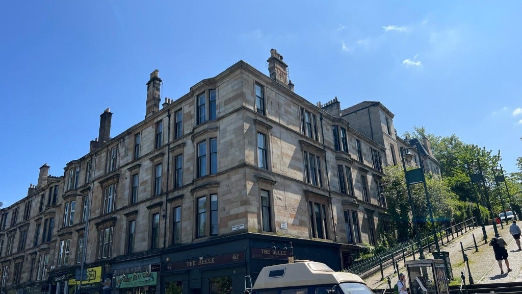 Flat Hillhead Street in Glasgow